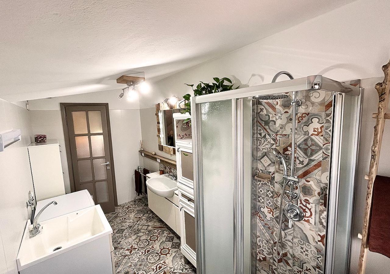 La Mansardina Apartment Venegono Superiore Ngoại thất bức ảnh